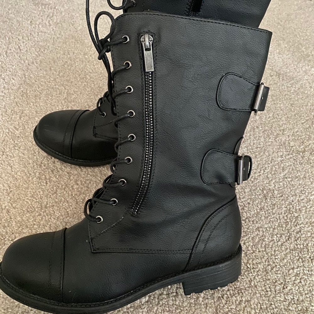 combat boots